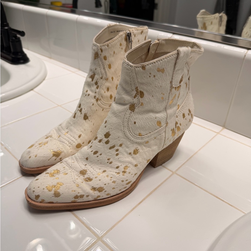 Dolce Vita Cream and Gold Ankle Boots